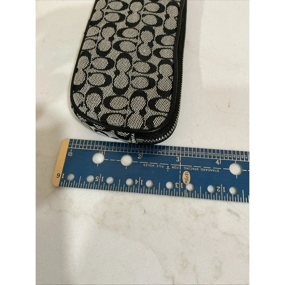 Coach Black Jacquard Vintage Soft Zipper Glasses Case